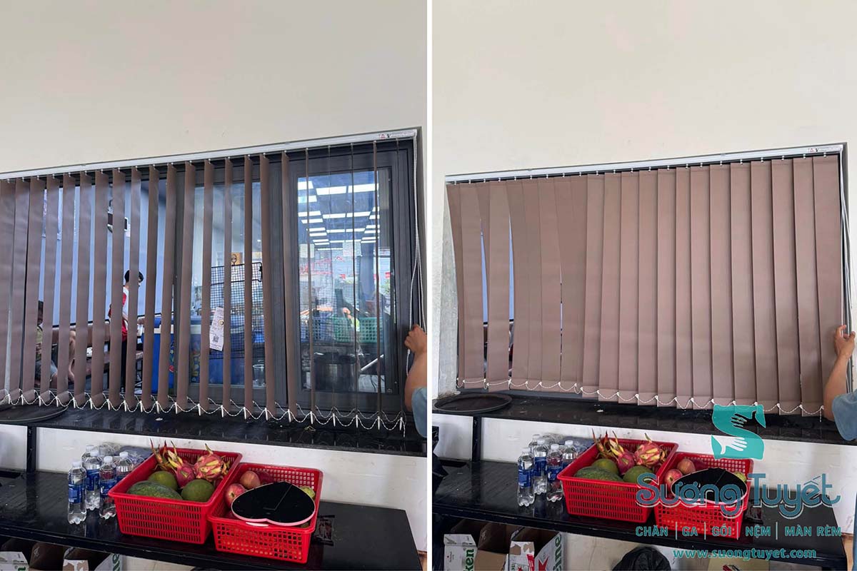 Rèm lá dọc lên màu nâu cũng khá đẹp và gần gũi.