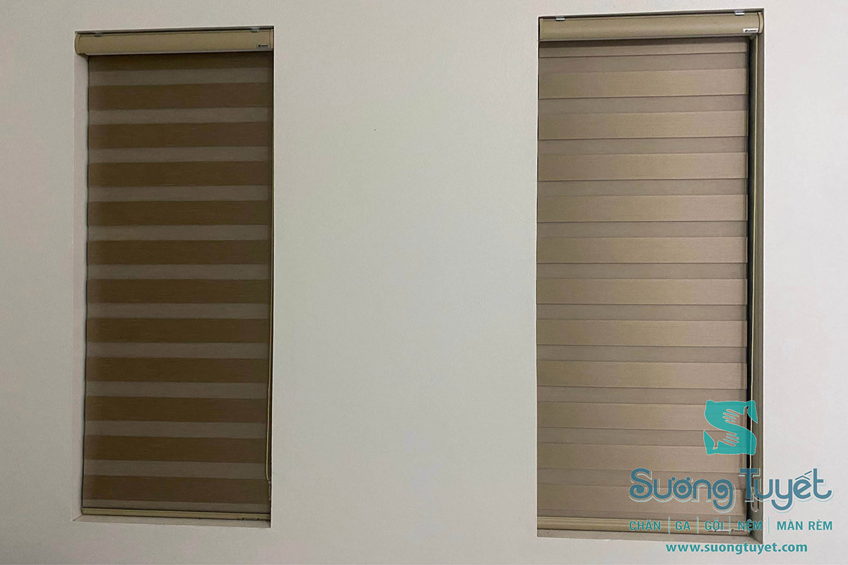 Bạn cũng có thể dễ dàng lắp đặt cho khung cửa nhỏ mà không sợ xấu.