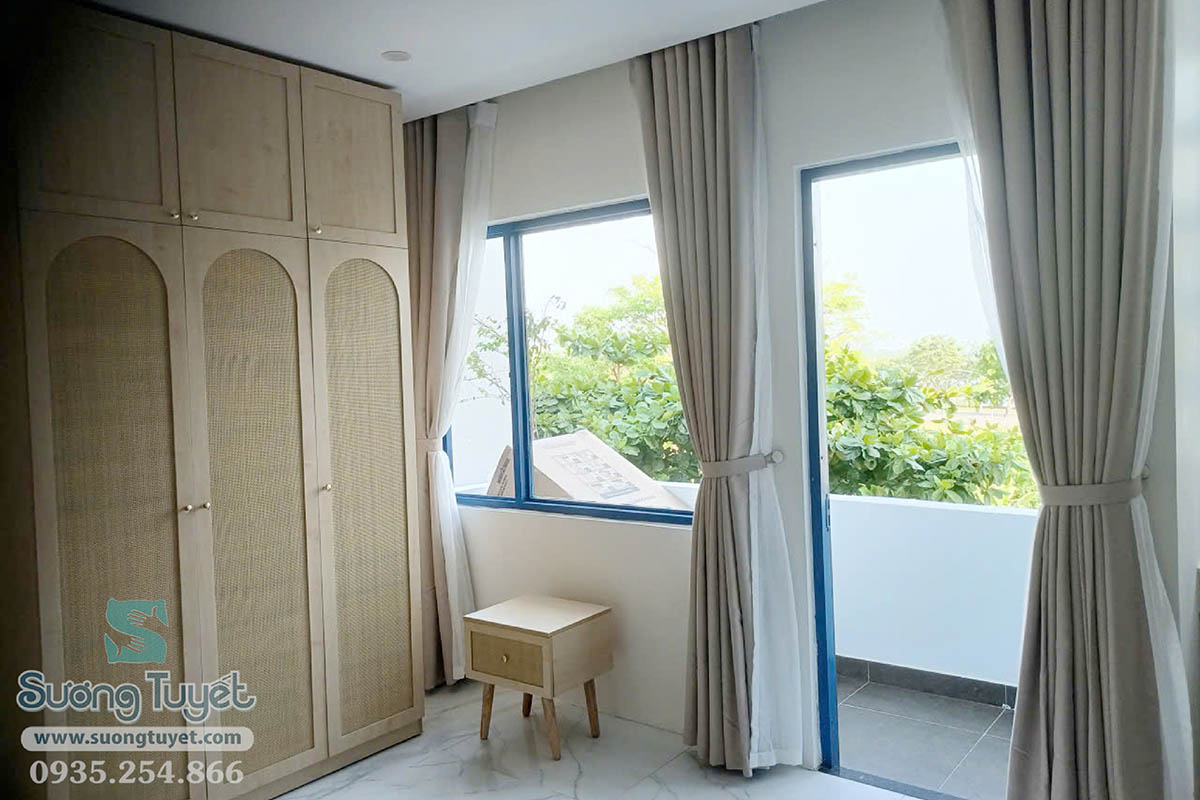 Rèm vải luôn được gợi nhắc đến đầu tiên khi làm rèm cửa căn hộ.