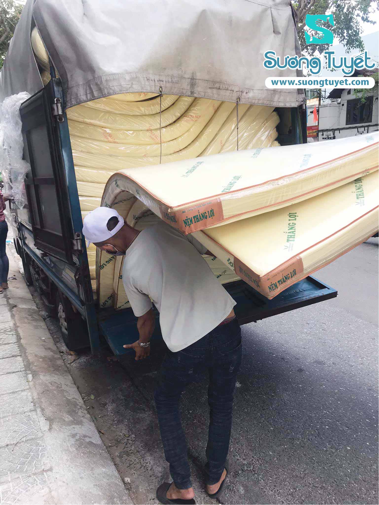 Nệm Đà Nẵng Sương Tuyết giao 58 nệm cao su non cho homestay POSIKI Dorm - 215 Trần Phú, Đà Nẵng