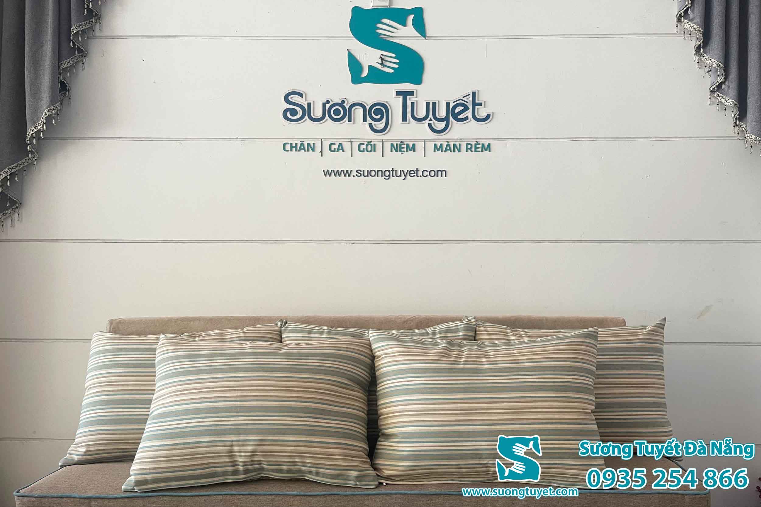 Chuyên cung cấp sản phẩm trong nhà, ngoài trời cho nhà hàng, khách sạn, quán cà phê hồ bơi, bãi tắm...