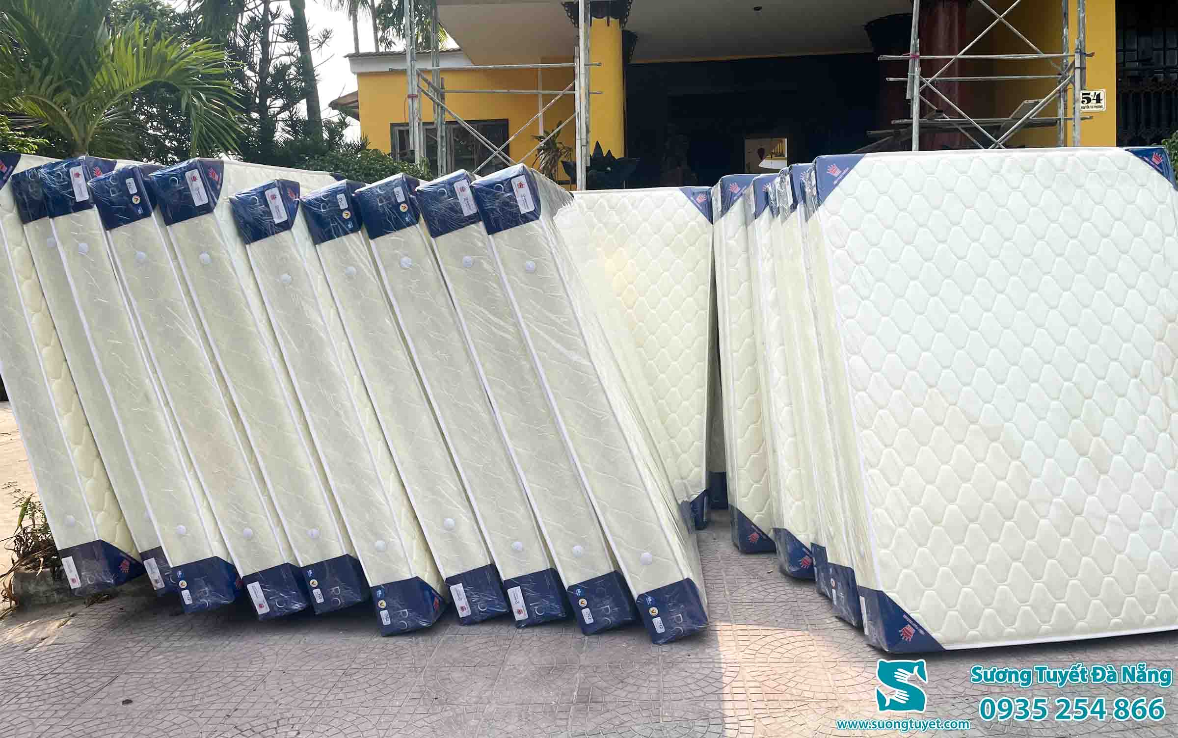 Nệm lò xo túi Vạn Thành