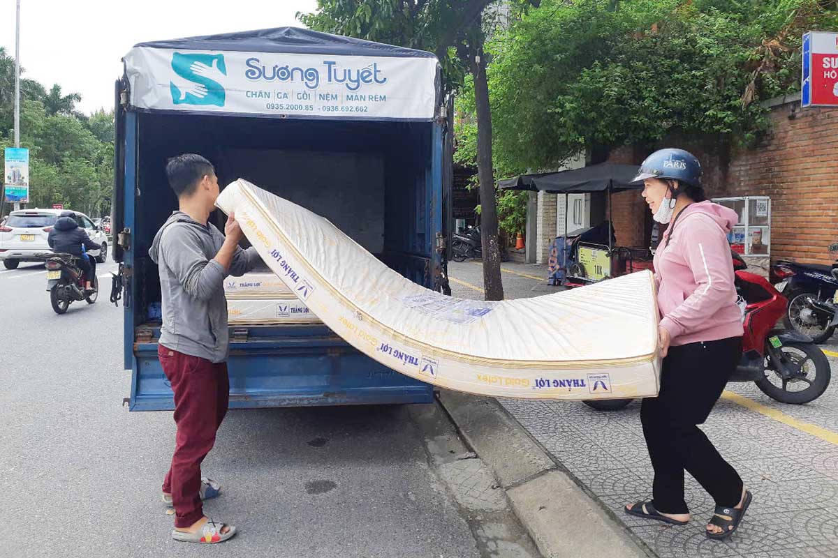 Sương Tuyết chuyên bán nệm Thắng Lợi, Việt Nhật, Liên Á, Kim Cương, Vạn Thành, Elan...