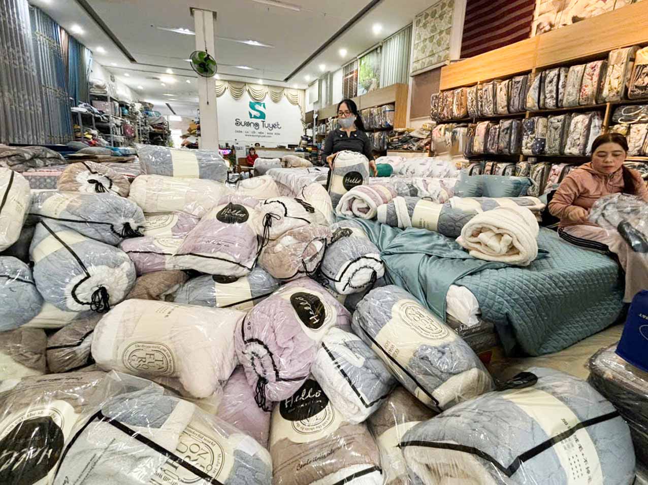 Cung cấp hàng ngàn sản phẩm mỗi năm.