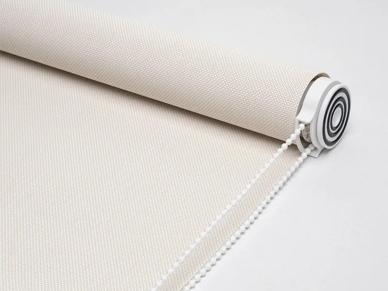 Sáo cuốn không khoan sử dụng thanh rèm không in tiện dụng.