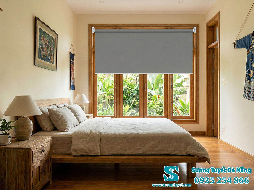 Rèm cuốn không khoan dễ dàng lắp đặt và tháo lắp.