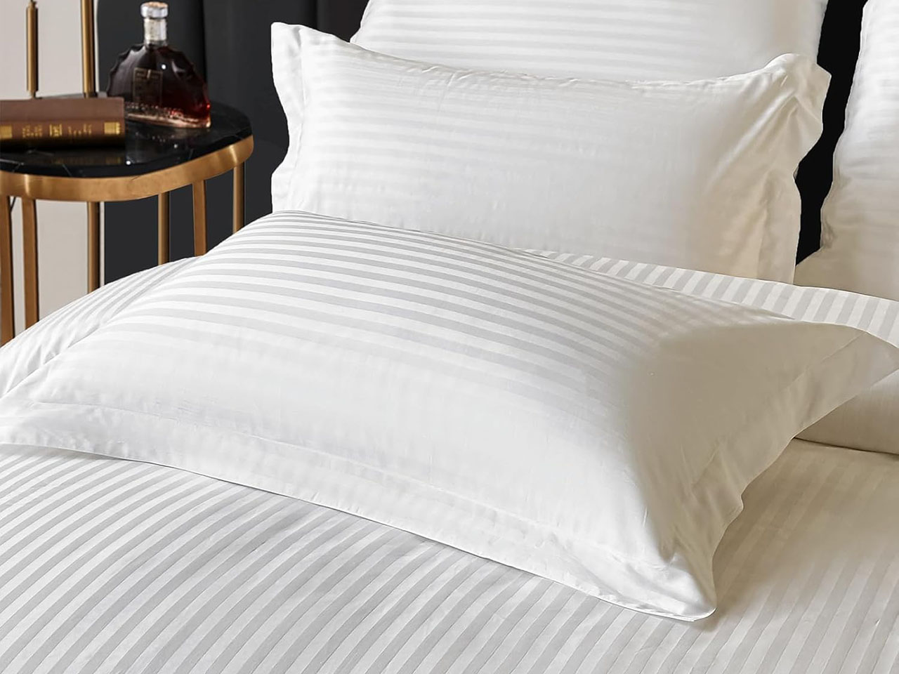 Bộ chăn ga chính là xương máu của mỗi địa chỉ lưu trú.