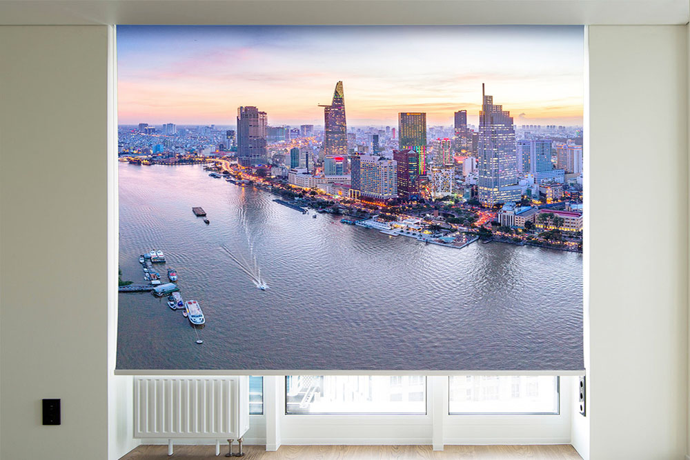 Nhờ rèm in tranh mà cảm giác không gian trở nên nhỏ bé, đẹp mắt.