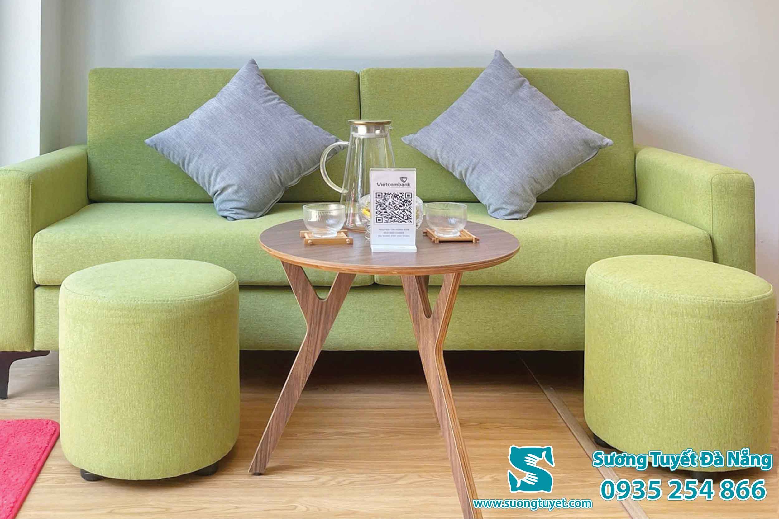 Sương Tuyết cũng có dịch vụ bọc ghế sofa, đôn ghế, giường spa...