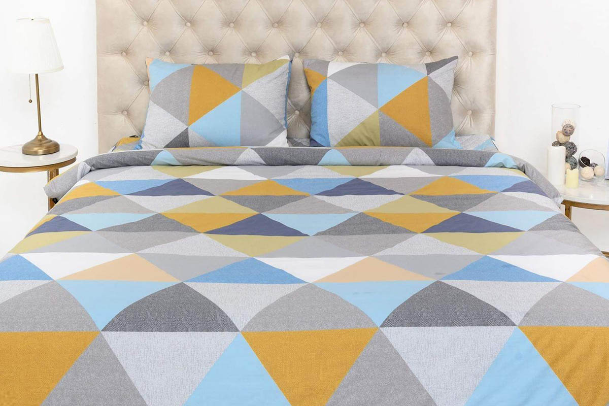 Cotton modal nhìn giống cotton nhưng mát hơn nhờ sợi lụa.