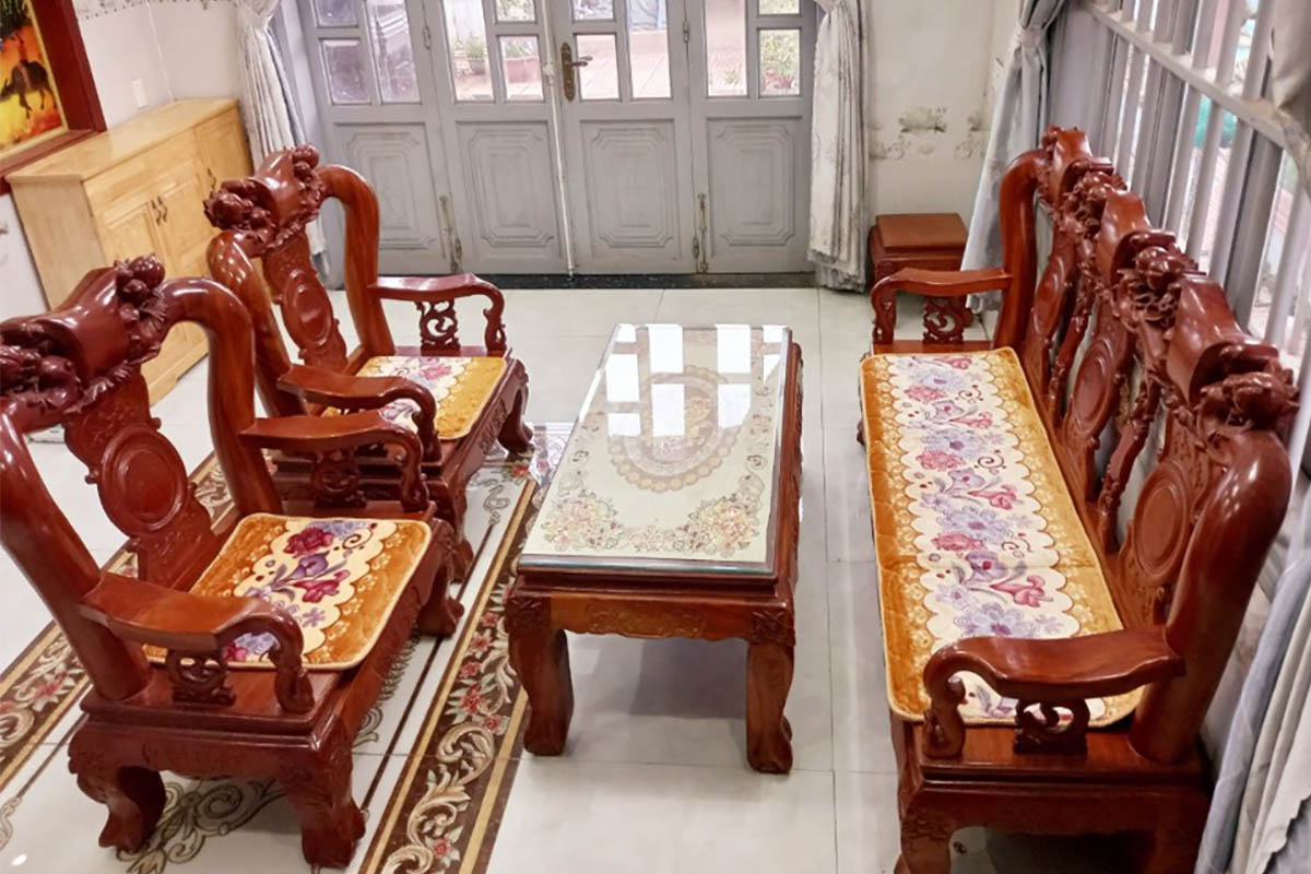 Tấm thảm lót ghế giá rẻ nhưng chưa phải là vật phẩm đáng mua nhất.