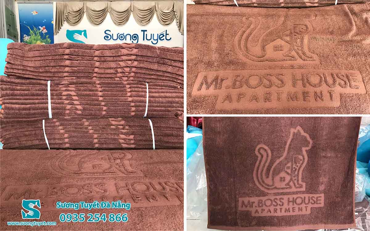Mẫu khăn tắm dập logo đẹp mắt cung cấp cho Mr.Boss House.