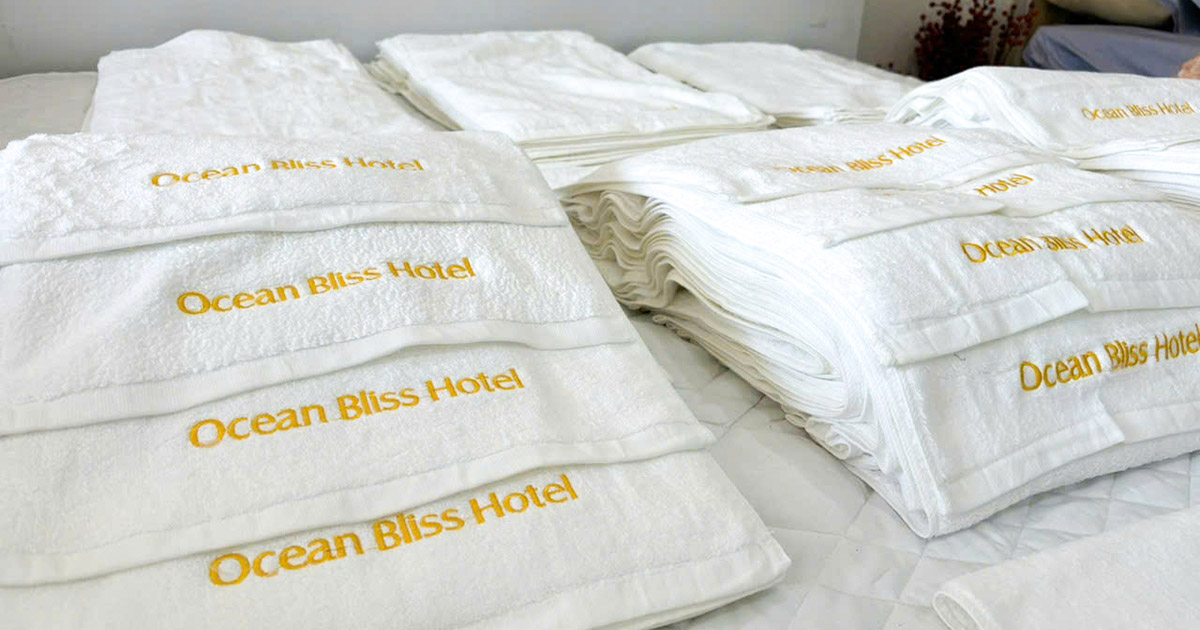 Khăn cotton trắng tinh được hầu hết các khách sạn, resort tin dùng.