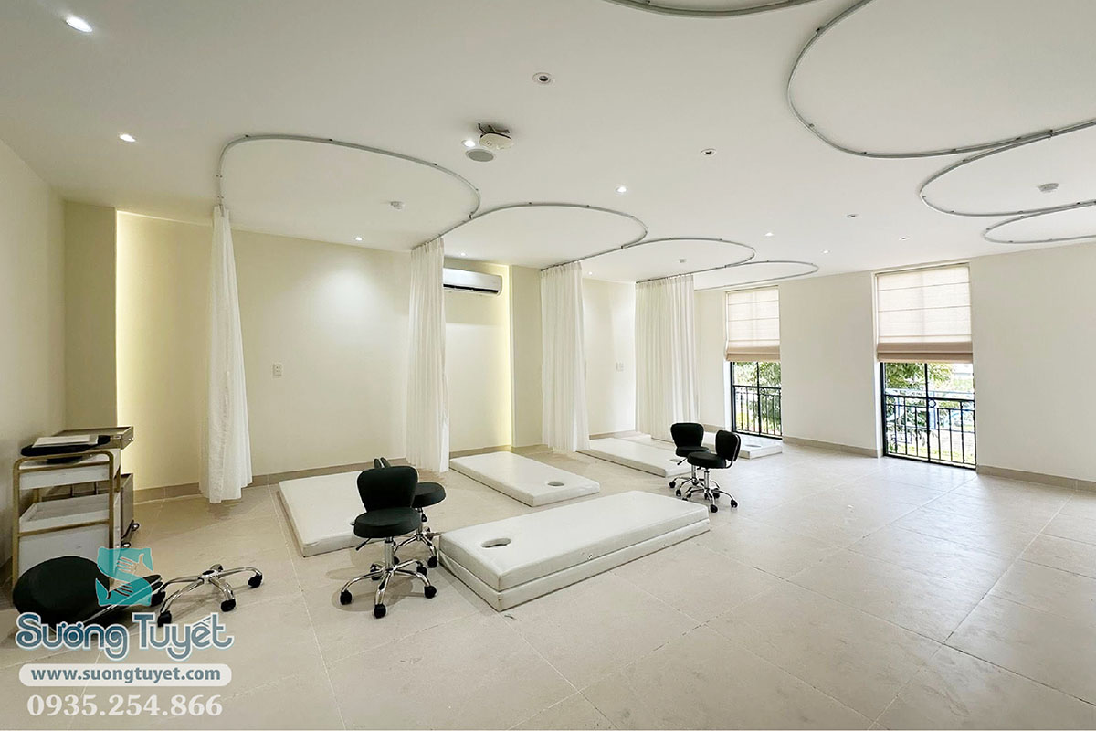 Nghiệm thu dự án rèm cửa sương tuyết tại spa