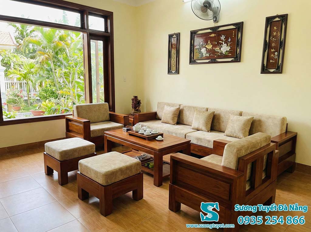 Cận cảnh nệm ghế vải nhung dày dặn và sang trọng.