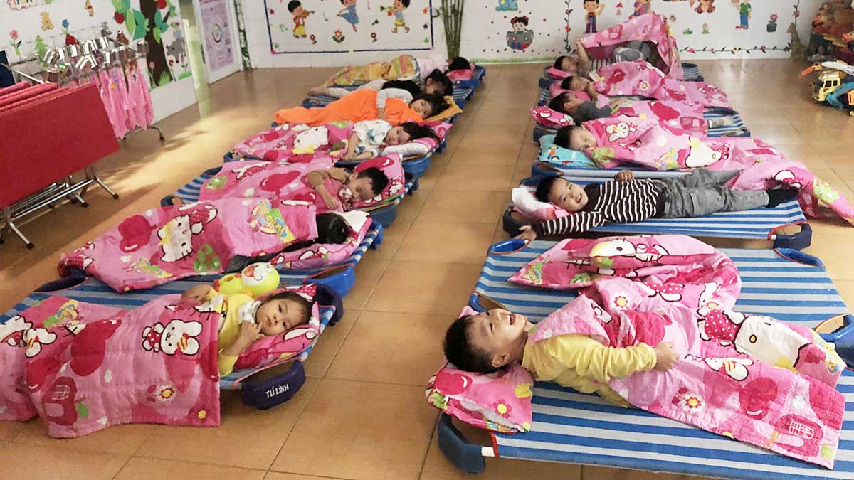 May Chăn Gối Cho Trường Mầm Non Thiên Nga Đà Nẵng