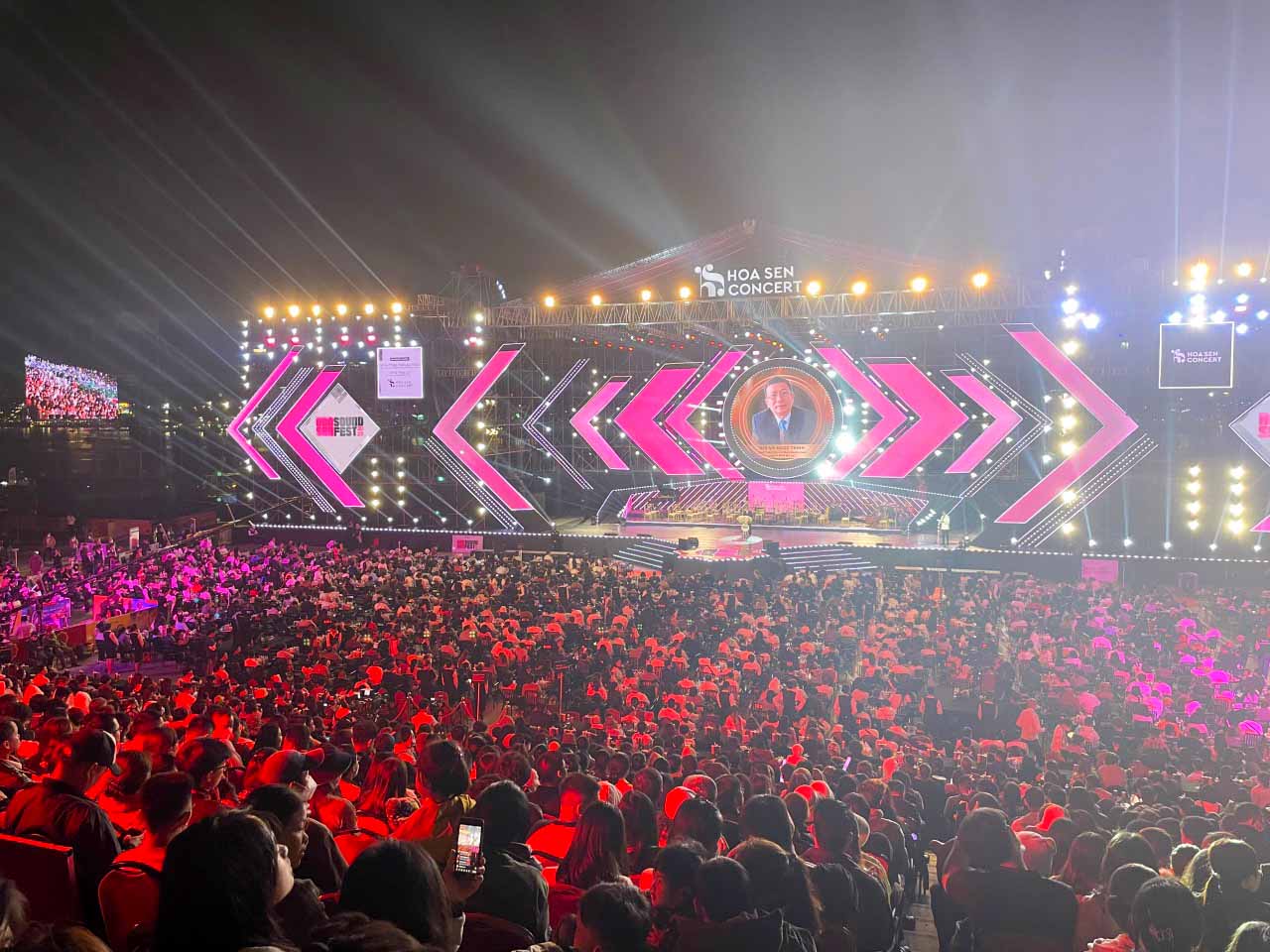Cung Cấp 1000 Lót Ghế Phục Vụ Hoa Sen Concert Soundfest 2023 Tại Đà Lạt