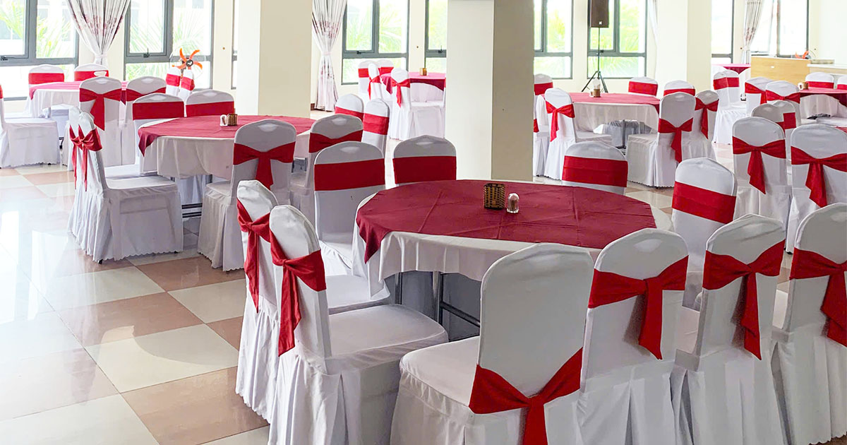 May Bàn Giao Khăn Bàn 2 Lớp Khách Sạn T26 Đà Nẵng - Sương Tuyết